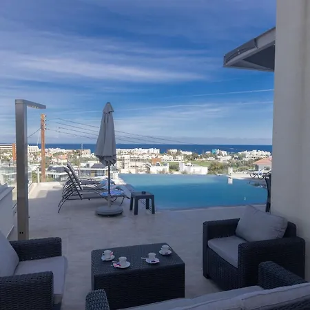 Villa Kypriana Sea Views Walk To & Strip Sleeps 8 Pool *