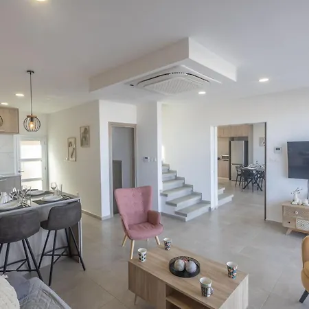 Kypriana Sea Views Walk To & Strip Sleeps 8 Pool Protaras
